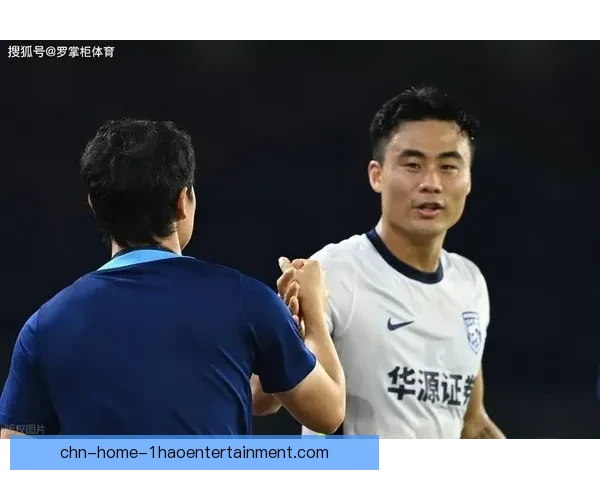 朴志洙稳固防线为武汉三镇保级贡献巨大成球队重要支柱 朴志洙稳固防线为武汉三镇保级贡献巨大成球队重要支柱